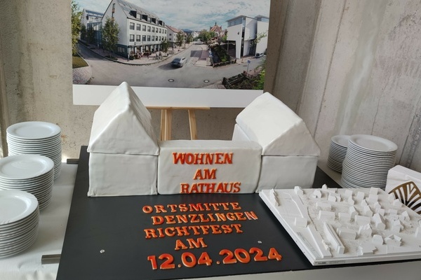 Kuchen zum Richtfest "Wohnen am Rathaus" - Foto: Gemeinde Denzlingen