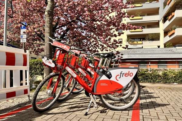 Frelo-Leihfahrräder an der Frelo-Station beim Kauftreff Denzlingen (Nr. 36543) Foto: M. Lackner, Gemeinde Denzlingen