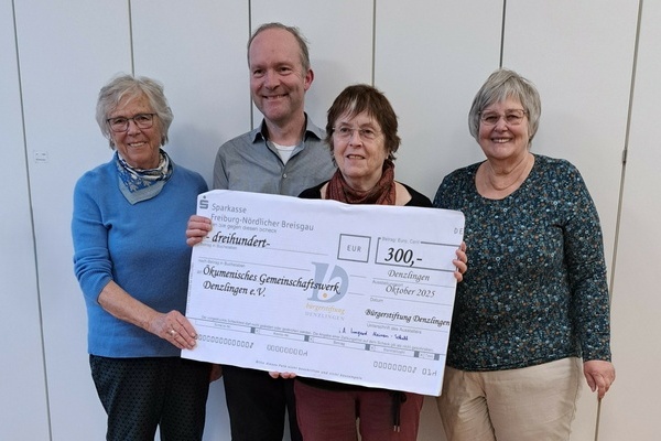 Bild: V.l.n.r. Gaby He&szlig;, Thomas Herrmann, Irmgard Meiners-Schuth, Ruth Bender. Foto: B&uuml;rgerstiftung Denzlingen.