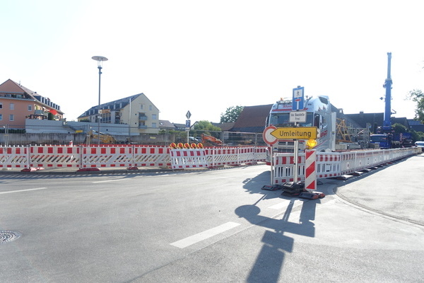 Sperrung Hauptstra&szlig;e