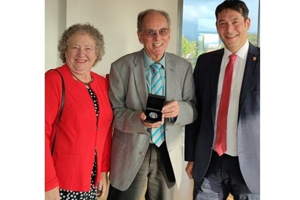 Jochen Himpele, &Uuml;berreichung der Staufermedaille